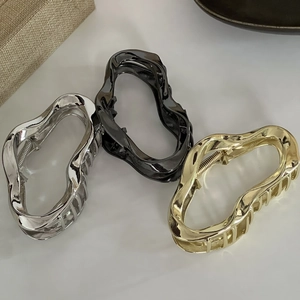Pince à Cheveux en Métal à Ligne Liquide Irrégulière Barrette Géométrique Brillante Minimaliste Accessoires Cheveux Femme