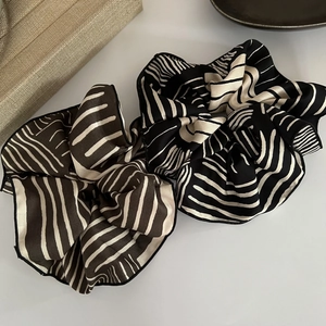 French Minimalist Satin Scrunchies Large Oversized Striped Paisley Hair Ties Ponytail Holder For Women Elegant Hair Accessories