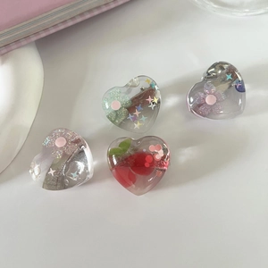 Set mit vier süßen herzförmigen Haarspangen aus Harz mit Glitzersternen und Kirschen