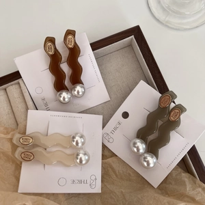 French Style Wavy Artificial Pearl Hair Clips Elegant Resin Side Bangs Clip Retro Wave Hairpins For Women Hair Accessories