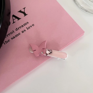 Pince à cheveux papillon rose avec strass en cœur et cristal pour un style élégant