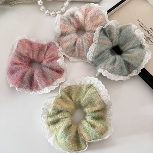 Set di quattro elastici per capelli in maglia mista con elegante bordo in pizzo floreale