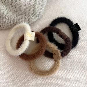 Chouchous en Peluche Douce pour Femmes Automne Hiver Tons Café Chauds Élastiques Épaissis Faits à la Main Accessoire de Coiffure