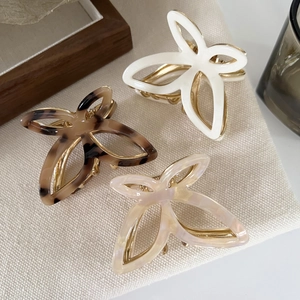 Französischer Stil Acetat Schmetterling Haarklammer Eleganter Ausgehöhlter Haifisch Clip Für Damen Haarschmuck