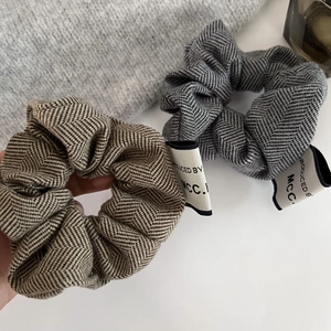 French Vintage Herringbone Woolen Fabric Scrunchie Elegant Large Hair Tie For Women Autumn Winter Hair Accessories