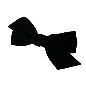 Elegant black velvet bow hair clip with double-layer design for a sophisticated look