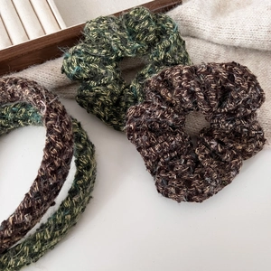 Chic tweed scrunchie and headband set in green and brown with golden metallic thread