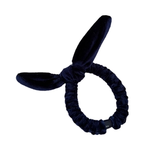 Chouchou en velours bleu marine avec oreilles de lapin pour queue de cheval