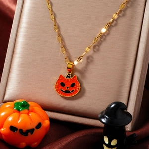 Collier Pendentif Tête de Chat Citrouille d'Halloween en Acier Inoxydable Bijoux Individuels Créatifs en Émail pour Fête Hommes Femmes