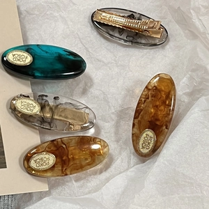 Vintage Oval Acetate Hair Clip For Women Retro Marbling Duckbill Clip With Gold Metal Tag Small Hair Barrette Side Clip