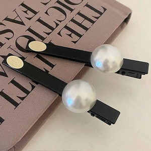 Barrette à Cheveux Rétro en Résine Noire Avec Grande Künstliche Perle Fausse et Étiquette Dorée Pince Bec de Canard pour Femmes Accessoires