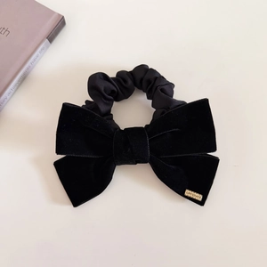 French Vintage Black Velvet Bow Scrunchie Gold Metal Tag Elegant Bowknot Hair Tie For Women Hair Accessories Gift