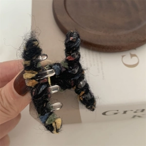 Mini molletta per capelli in lana lavorata a maglia colorata stile boho vintage