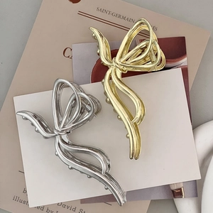 Minimalist Metal Butterfly Hair Claw Clip For Women Elegant Alloy Large Hair Catch Barrette Styling Accessory Gold Silver