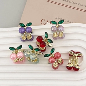 Mini pinces à cheveux cerise en métal doré avec perles colorées et feuilles en cristal