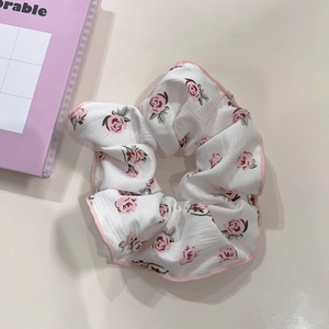 Floral print oversized scrunchie with pink roses and detailed lace edging for women