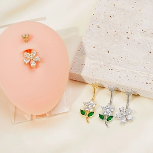 Lot de piercings de nombril floraux en or et argent avec zircons et feuilles vertes