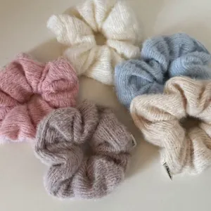 Women Plush Knit Scrunchie Large Intestine Hair Ring Autumn Winter Solid Color Elastic Hair Tie Ponytail Holder Hair Accessories