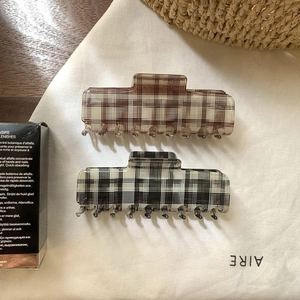 Fashion Plaid Geometric Square Hair Claw Clip For Women Handmade Fabric Large Hair Accessories For Daily And Office Use
