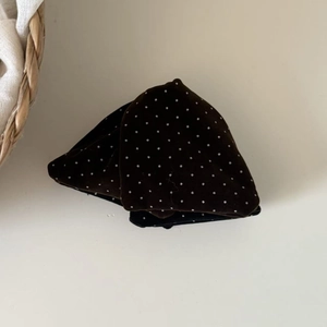 Retro velvet triangle hair claw clips in black and brown with sparkling polka dots