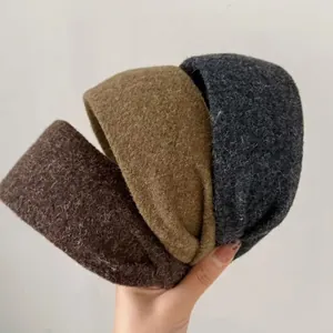 Serre-tête Large en Peluche de Style Coréen Pour Femmes Couronne Haute Automne Hiver Couleur Unie Polaire Rétro Accessoires