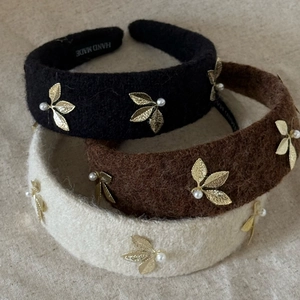 Three-piece vintage wool headband set with golden metal leaves and imitation pearls