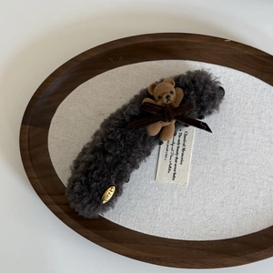 Pinza per capelli orsetto di peluche grigio con fiocco di velluto e targhetta oro