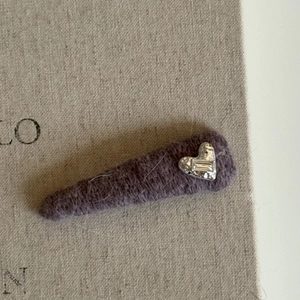 Silver heart plush hair clip with purple knit texture and sparkling zircon stone