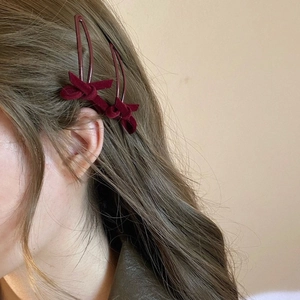 Paire de barrettes à cheveux élégantes en velours bordeaux avec nœuds style coréen