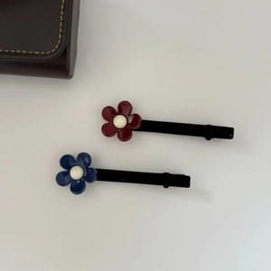 Barrettes à fleurs rouges et bleues avec base en tissu pour coiffure féminine