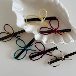 Ensemble de pinces à cheveux en acétate avec nœud ajouré en six couleurs et fait à main