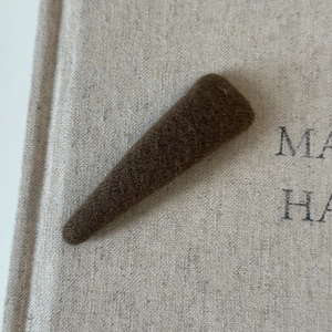 Deep brown knitted felt fabric BB hair clip for women with minimalist forest style design