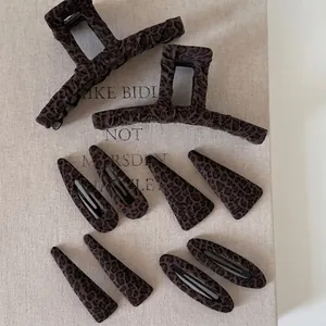 Vintage Leopard Print Hair Clip Set Flocked Fabric Hair Claws Triangle Drop Shape Barrettes For Women Hair Accessories