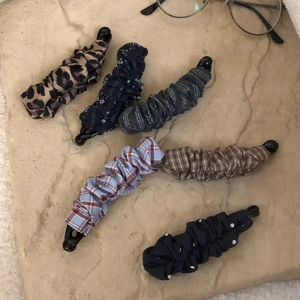 Pince à Cheveux Banane Enveloppée de Tissu Style Coréen Volants Plaid Imprimé Léopard Pois Accessoires de Cheveux Elégants Pour Femmes Coiffage Quotidien