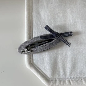 Elegant grey knit plaid bow hair clip with silver France Handmade metal plate