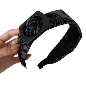 Retro grey wide headband with black floral flocking and matte square ring buckle