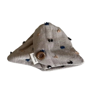 Oatmeal triangle fabric hair clip with embroidery dots and handmade button tag