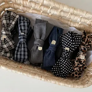 Elegant Fabric Bowknot Banana Hair Clip Vintage Leopard Plaid Pattern Vertical Coiled Hair Claw For Women Fashion Hair Accessories