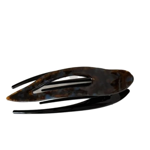 Elegant tortoiseshell and black acetate large claw clip with streamlined hair grip design