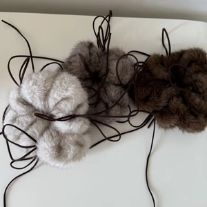 Lot de chouchous en tricot de fausse fourrure avec nœud en gris et marron pour l'hiver