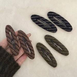Vintage Striped Knitted Oval Hair Clip For Women Elegant Geometric Fabric Hairpin Handmade Bangs Side Clip Fashion Hair Accessories