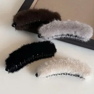 Elegant Faux Mink Fur Banana Hair Clip For Women Plush Vertical Ponytail Clip Handmade Autumn Winter Hair Accessories
