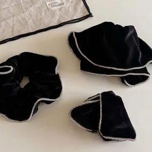 Elegante Set Di Accessori Per Capelli In Velluto Nero Con Bordo In Strass Stile Coreano Per Donna Scrunchie Fiocco Clip Triangolo