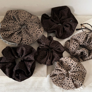 Fashion Leopard Print Satin Scrunchies For Women Large Elastic Hair Ties Vintage Hair Bands Ponytail Holder Accessories