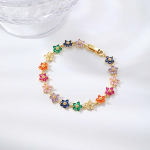 Elegantes goldenes Blumenarmband mit bunten Zirkoniasteinen und Klappverschluss