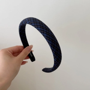 Classic blue and black plaid sponge headband for women with a vintage elegant style
