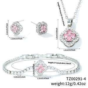 Detailed dimensions of pink heart clover necklace, bracelet and earrings jewelry set
