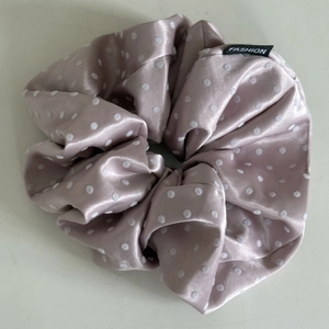 Dusty pink satin scrunchie with white polka dots and high elasticity for daily styling