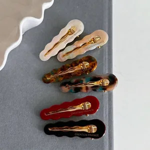 Molletta per Capelli in Acetato Stile Francese Bordo a Onda Etichetta Dorata Piccola Clip Laterale per Frangia Donna Accessori