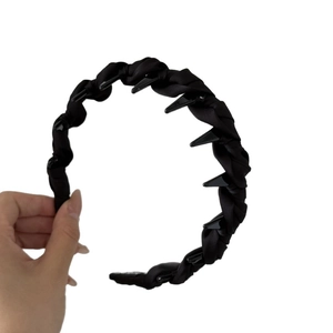 Dark blue polka dot headband with non-slip teeth for high skull top styling